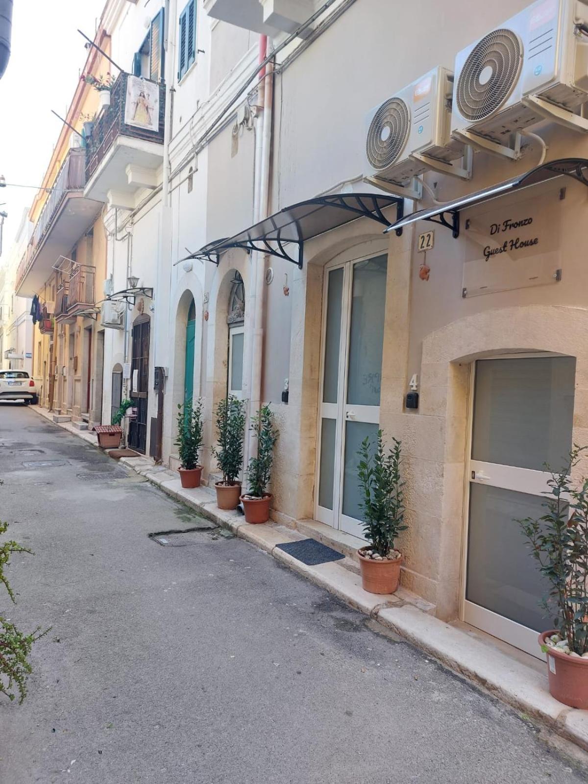Di Fronzo Guest House A Triggiano Exteriör bild